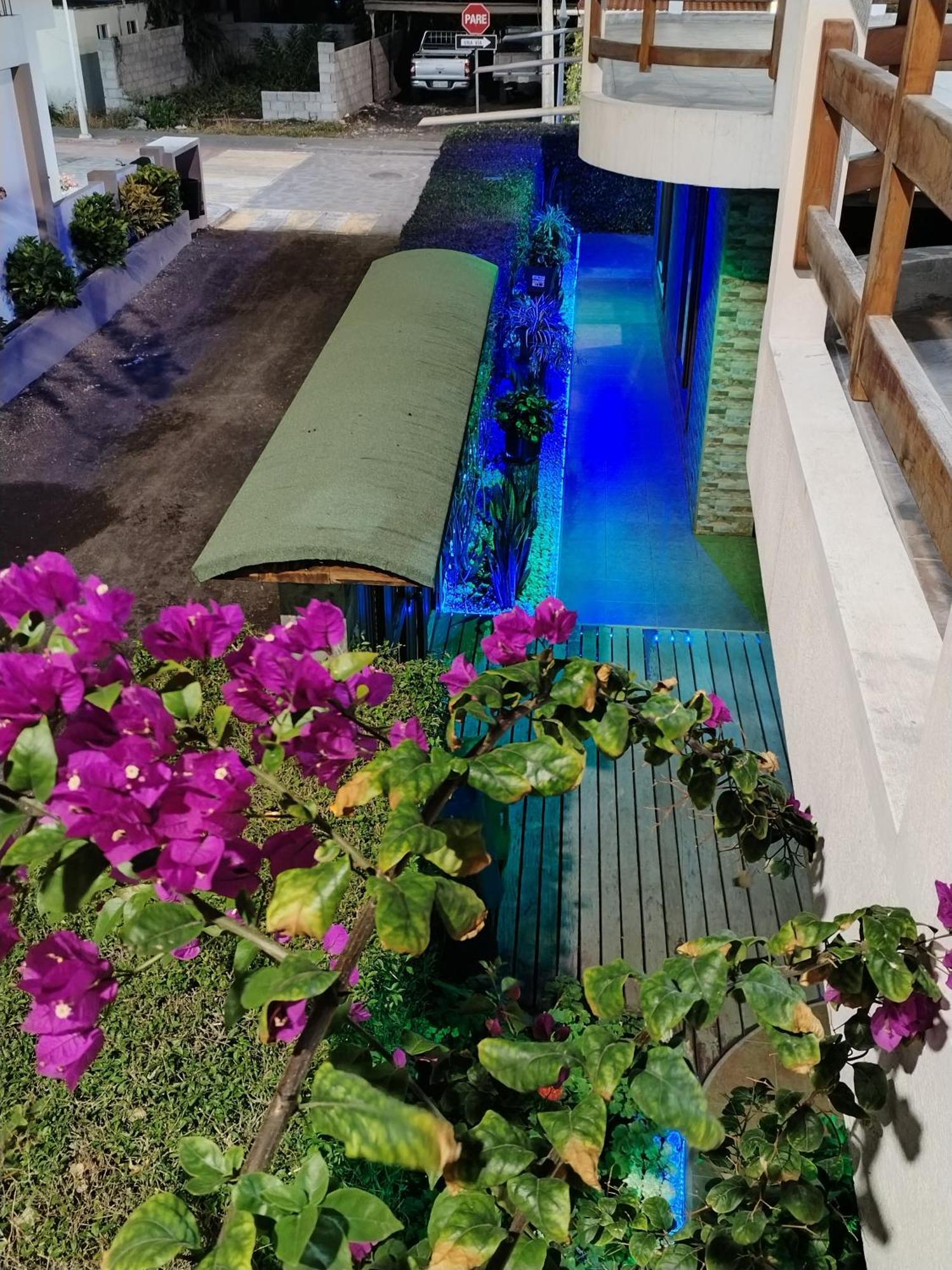 Hotel Starfish Puerto Villamil Kültér fotó
