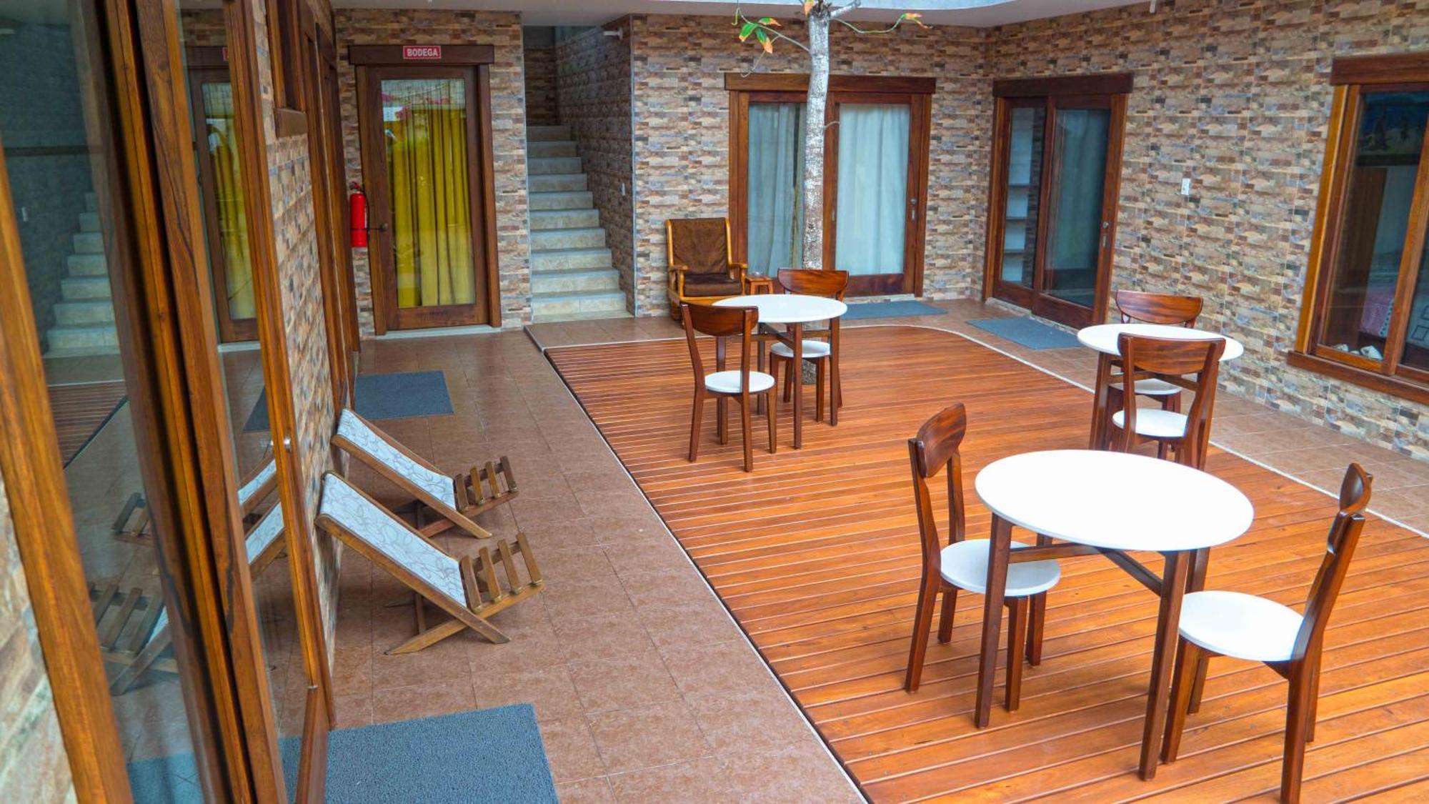 Hotel Starfish Puerto Villamil Kültér fotó