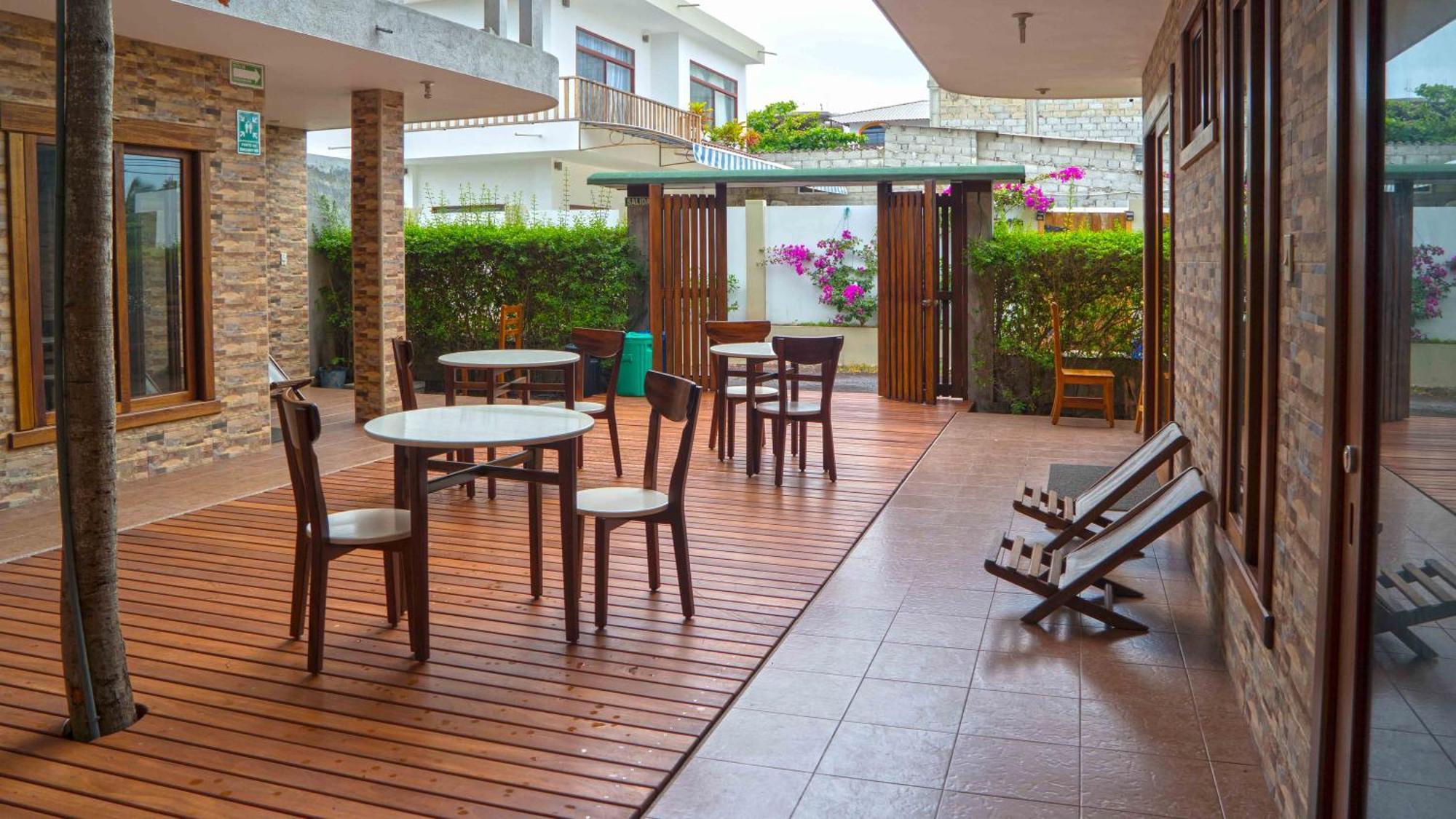 Hotel Starfish Puerto Villamil Kültér fotó
