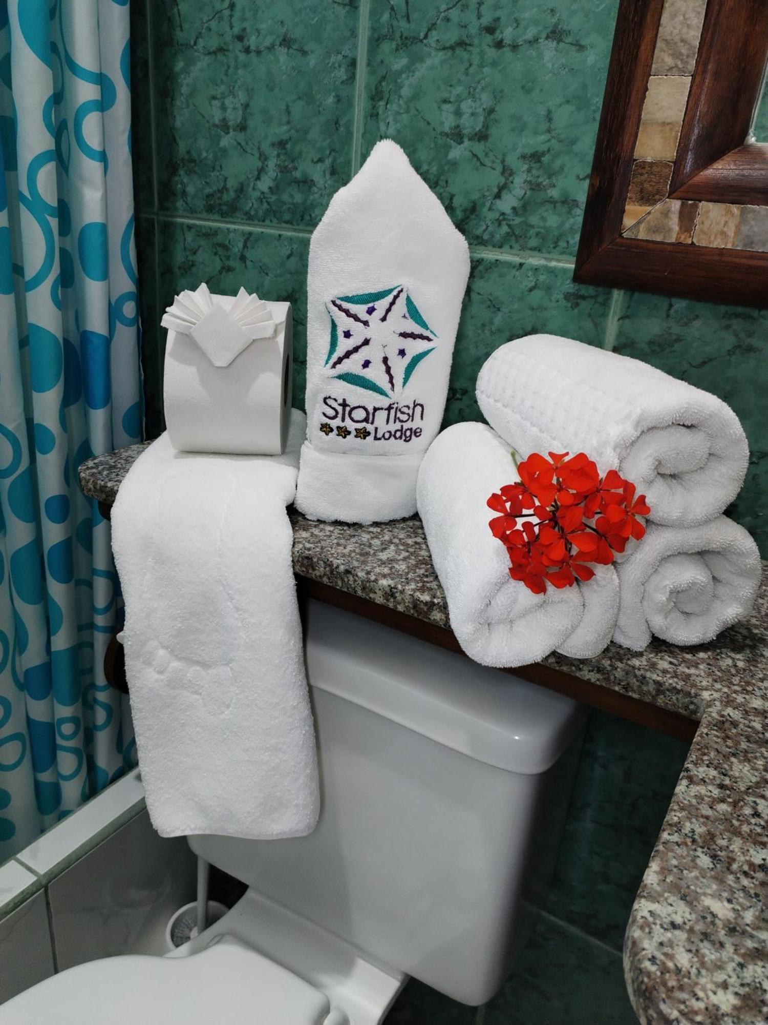 Hotel Starfish Puerto Villamil Kültér fotó