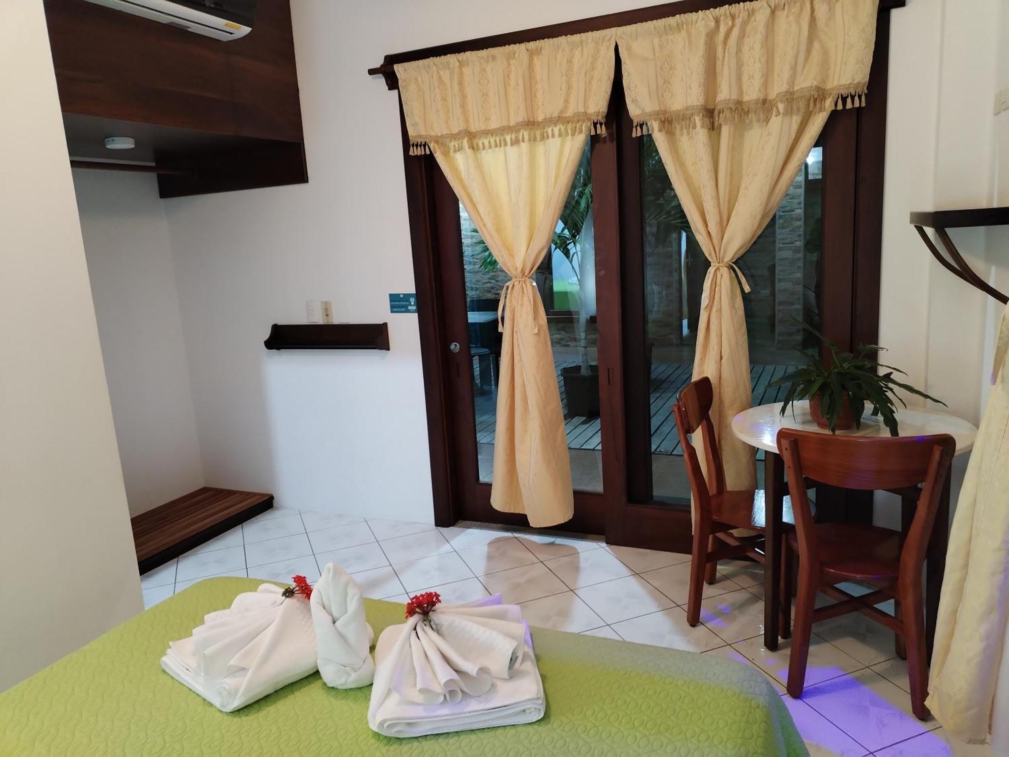 Hotel Starfish Puerto Villamil Kültér fotó