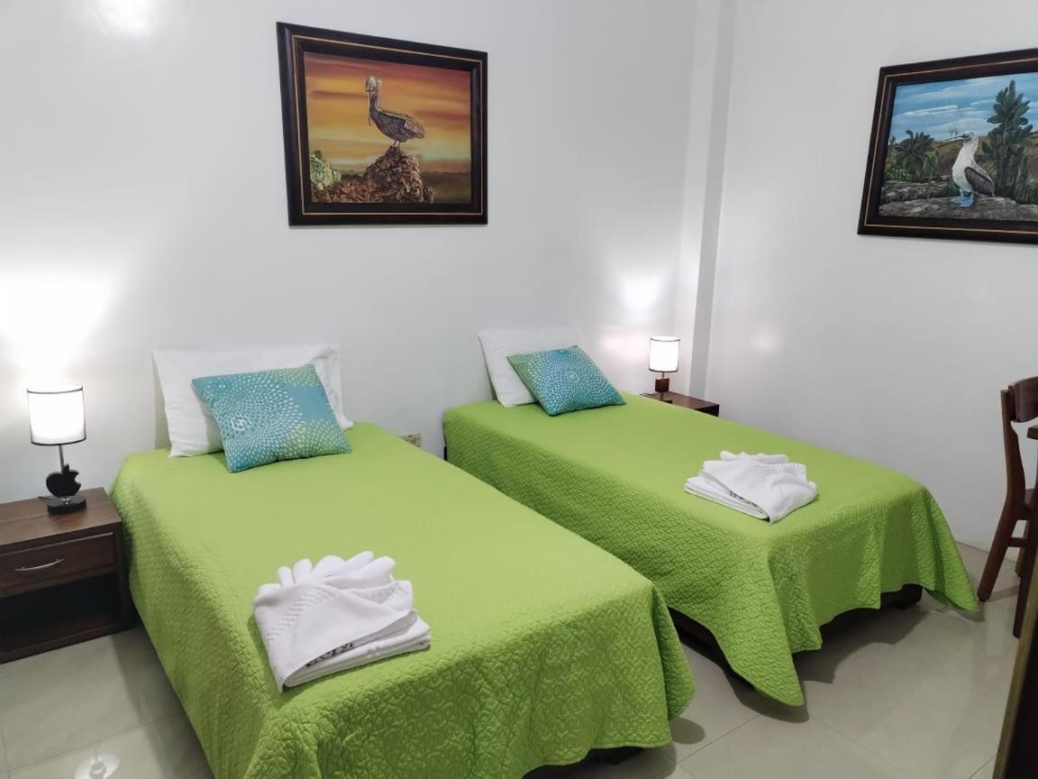Hotel Starfish Puerto Villamil Kültér fotó