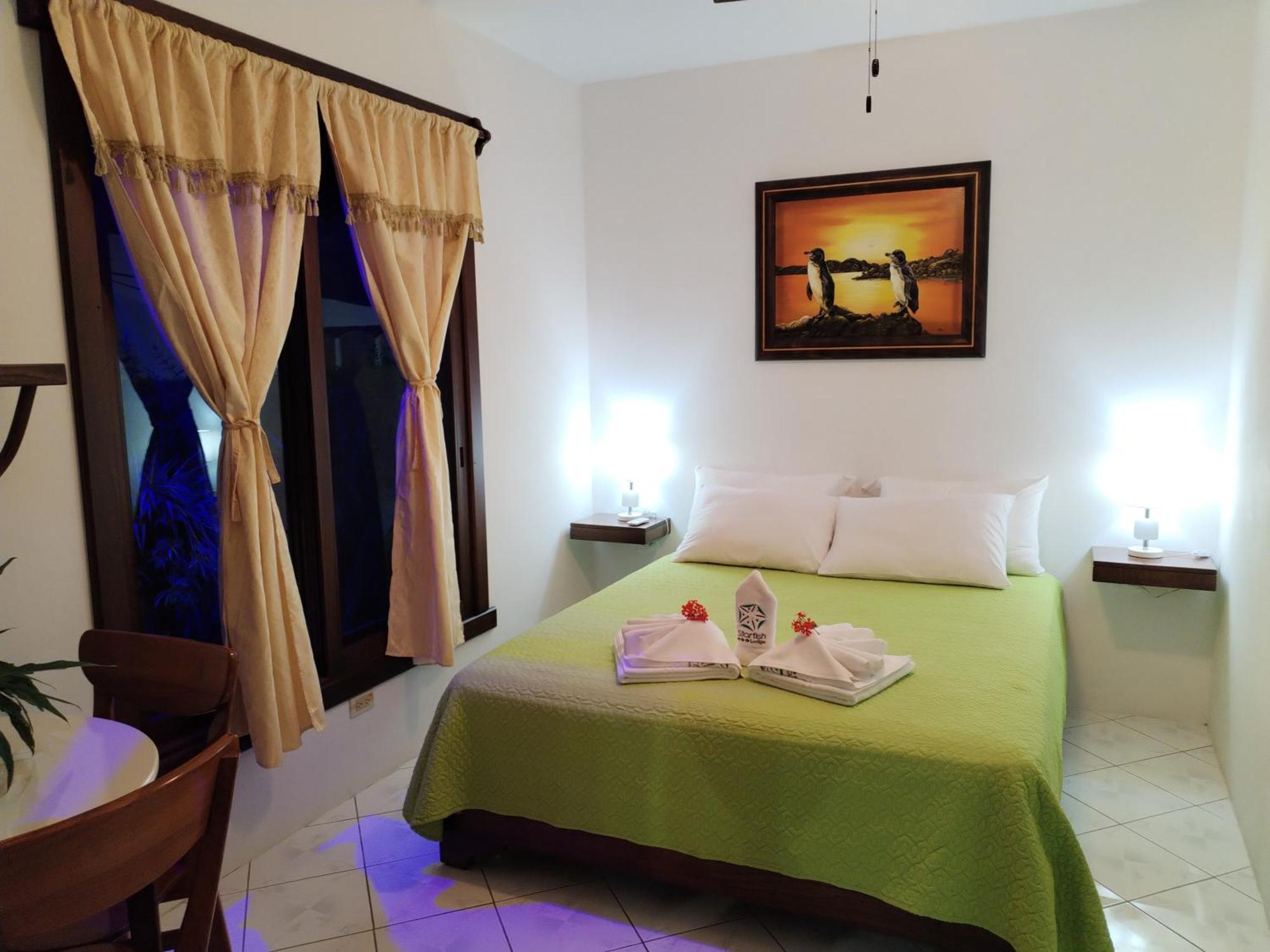 Hotel Starfish Puerto Villamil Kültér fotó
