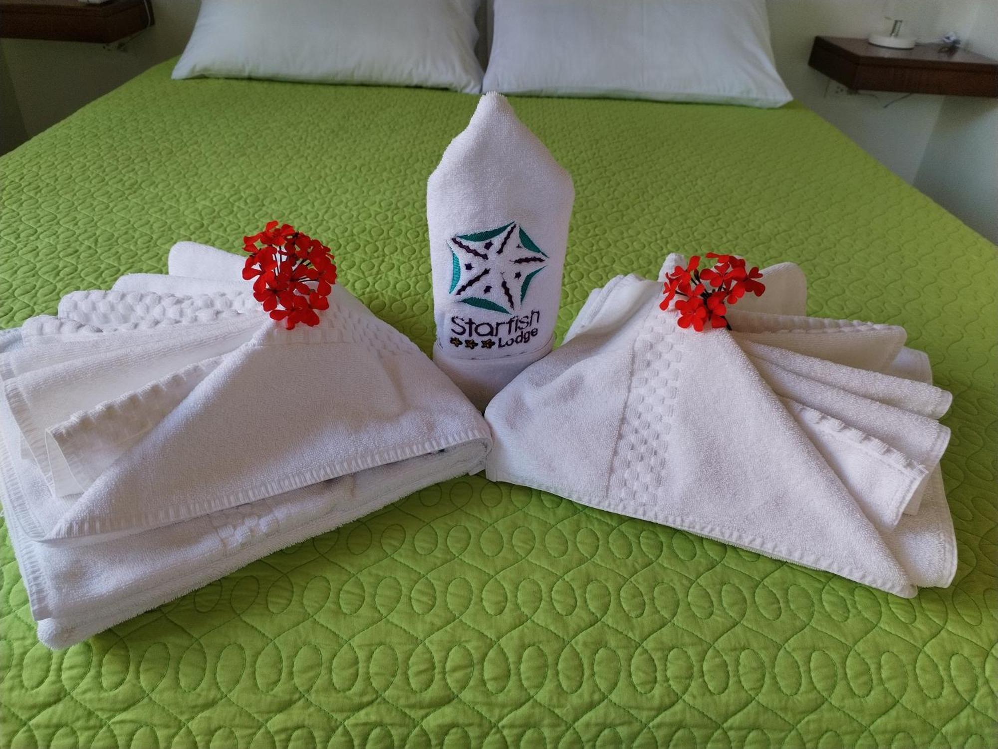 Hotel Starfish Puerto Villamil Kültér fotó