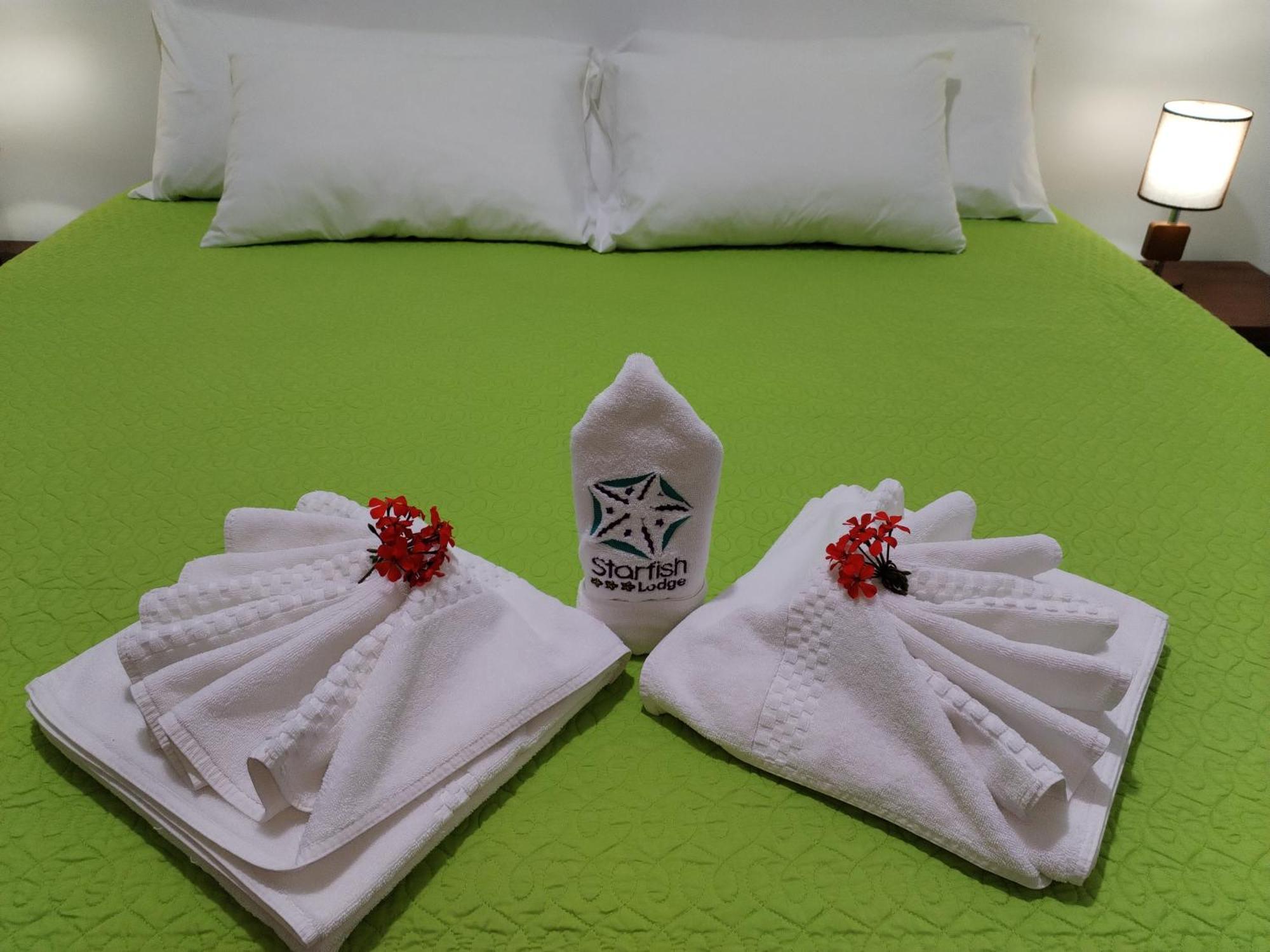 Hotel Starfish Puerto Villamil Kültér fotó